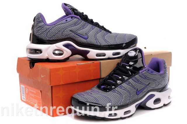 chaussures nike tn 04 (1).JPG